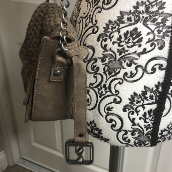 Not Rated Small Shoulder Bag Chain Woven Magnetic Purse - Picture 3 of 11